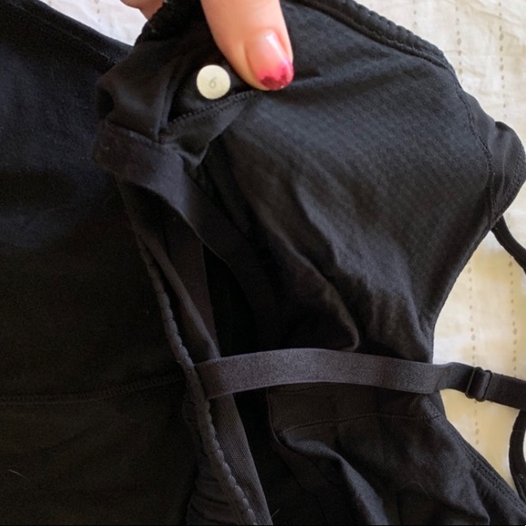 Lululemon Aphrodite Tank, Black, Sz 6 - Picture 5 of 10